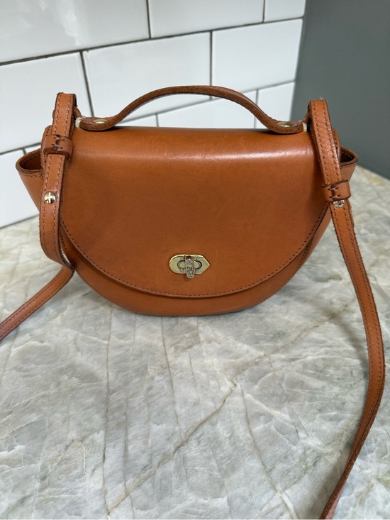 Clare V Handbags - Clare V Saddle Crossbody Bag in Cognac Brown with Gold Hardware